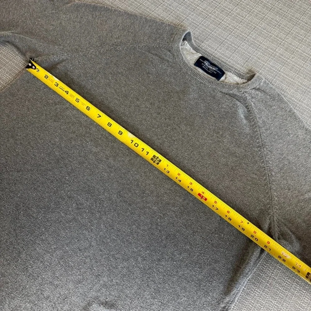 Gray Pull & Bear Sweater Mens Size XL.